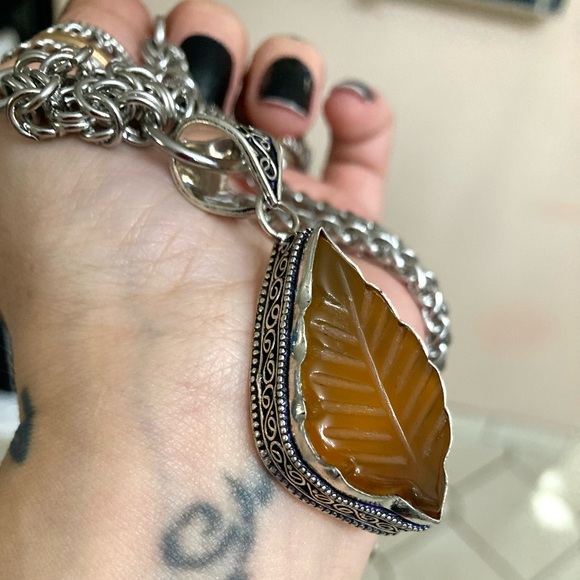 Carved orange copper agate gemstone leaf design charm boho maille necklace . - Picture 5 of 11